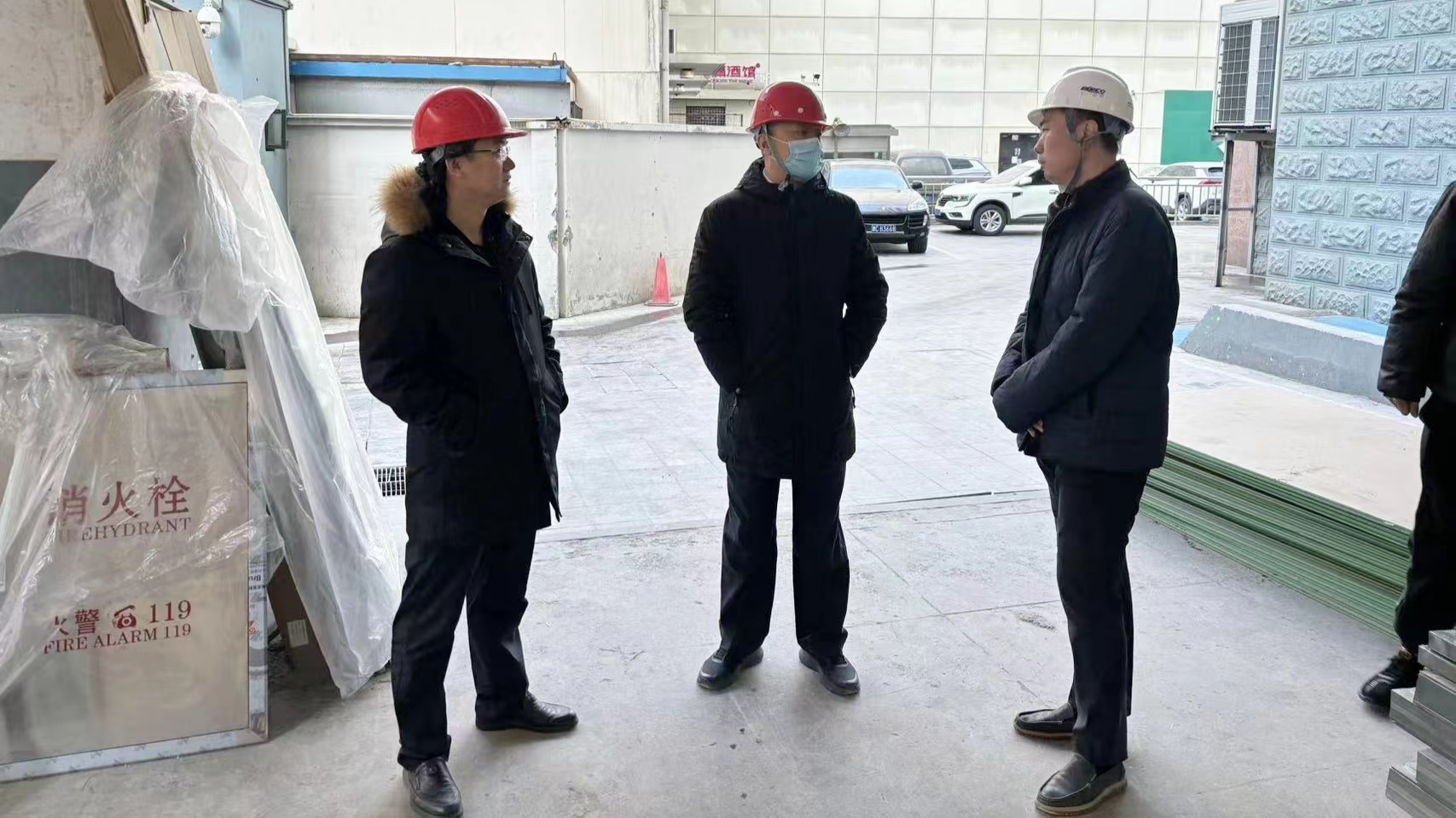 市国资委副主任韩云翔深入春满四合院
所属物业开展安全生产督导检查