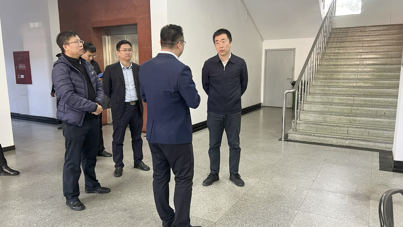 河西区副区长曹晟一行深入春满四合院
所属天津CA调研指导工作